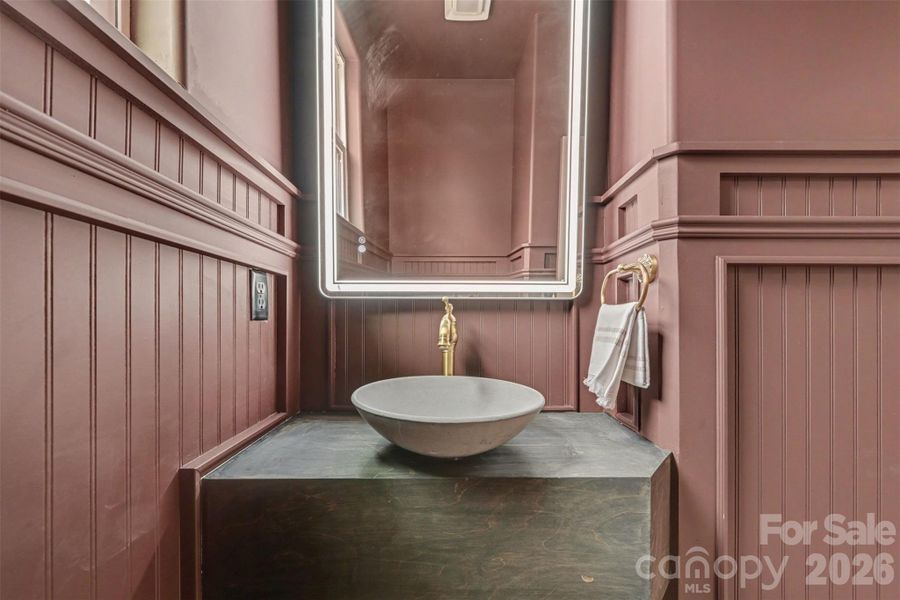 Image 24 of a home in .