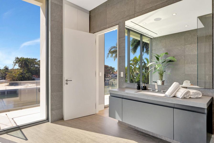 Furnished interior view inside a new home in , Fort Lauderdale (Image 12).