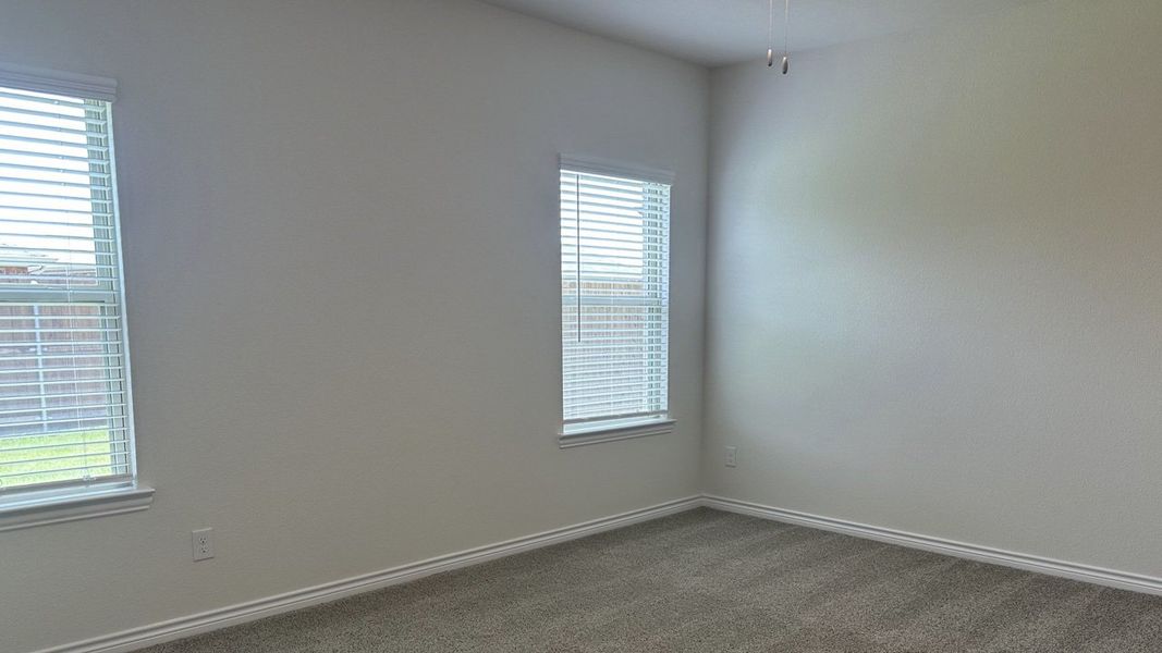 Spacious, unfurnished interior of a new home in Liberty Crossing, Royse City (Image 8).