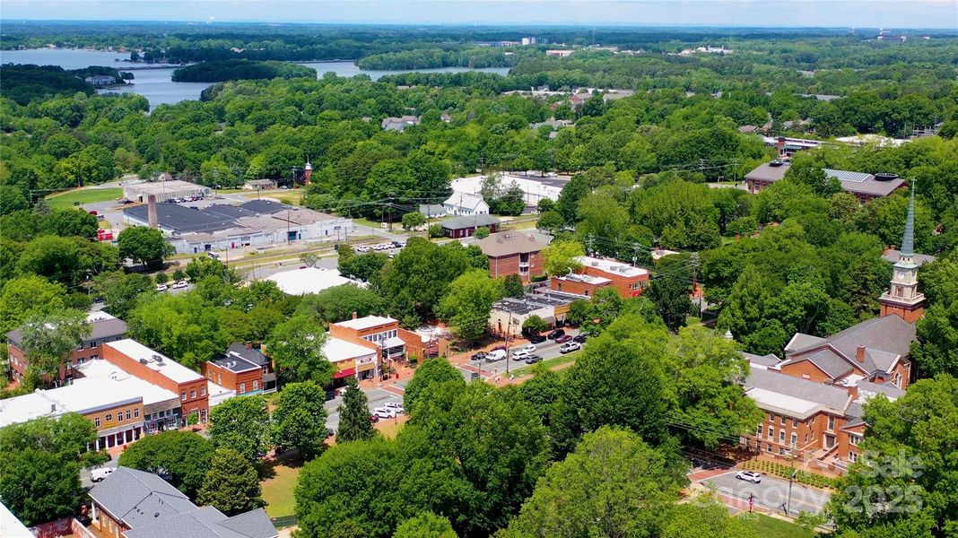 Image 18 of a home in .