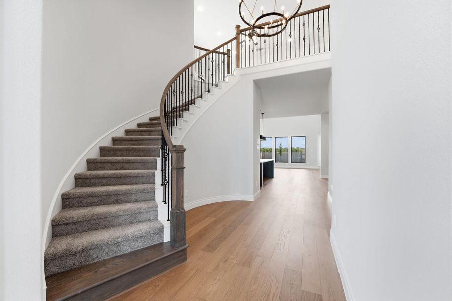 Spacious, unfurnished interior of a new home in Bridgeland 50′, Cypress (Image 21).