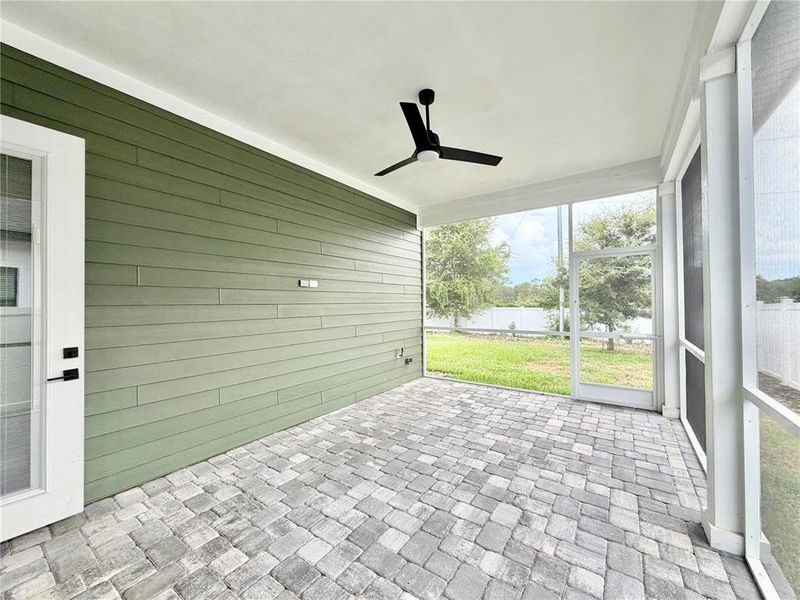 Exterior details and patio area of a home in , Gainesville (Image 2).