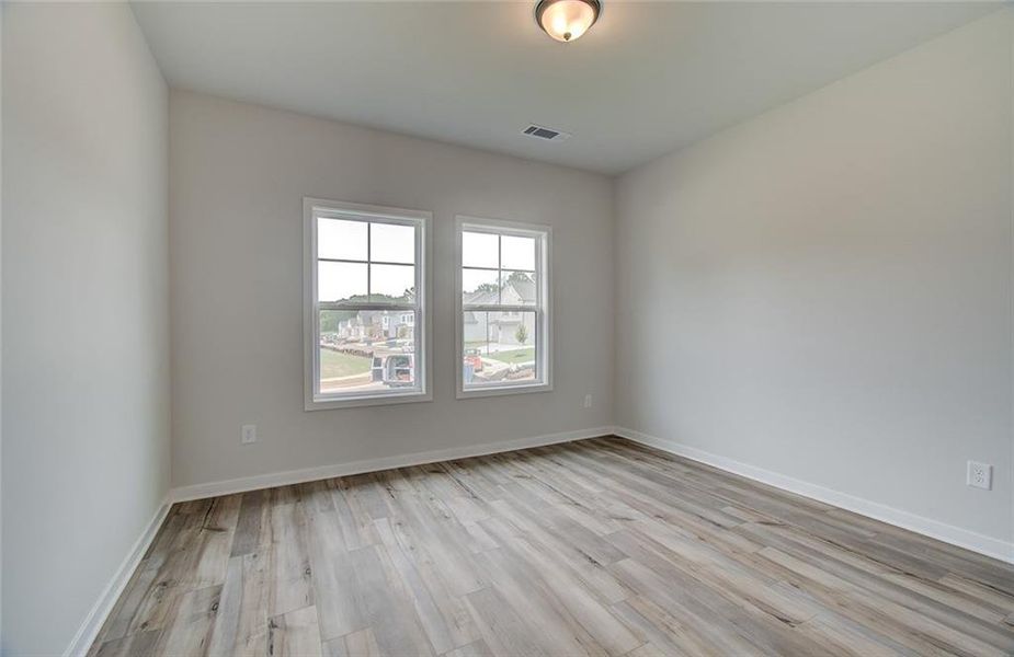 Spacious, unfurnished interior of a new home in Fowler Farms, Auburn (Image 15).