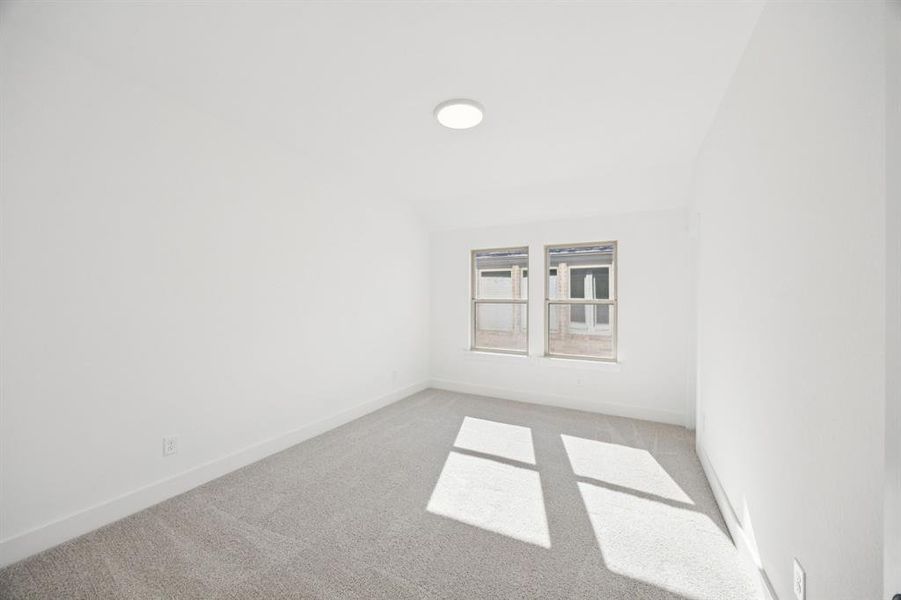 Spacious, unfurnished interior of a new home in , McKinney (Image 25).