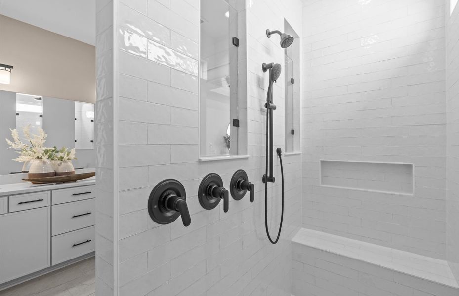 Representative interior finishes for a home built from the Stardom by Del Webb in Del Webb Greenville, Greenville (Image 21).