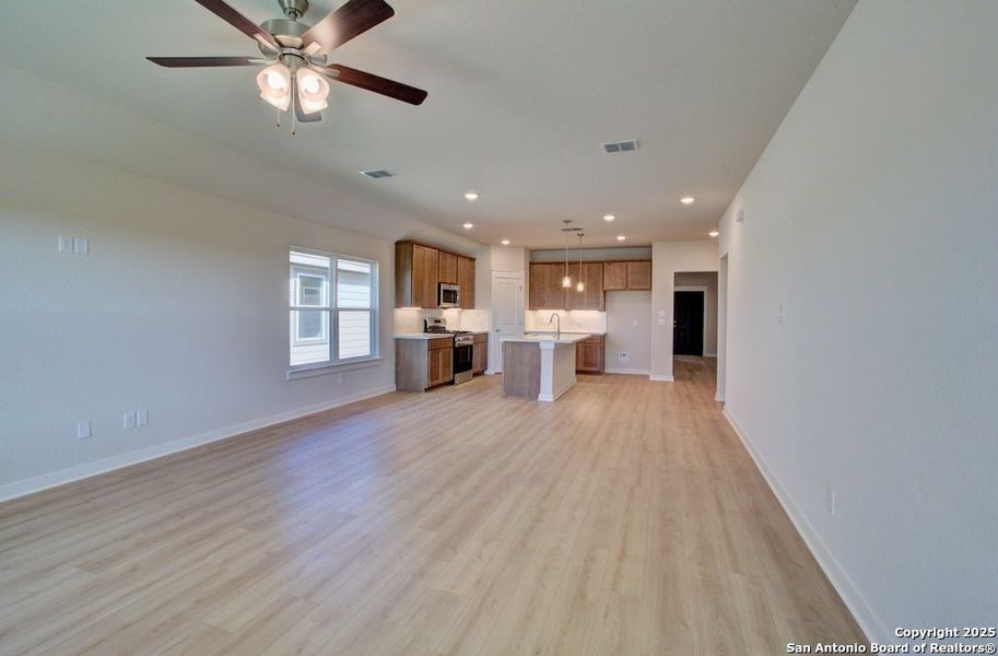 Spacious, unfurnished interior of a new home in Westridge - Premier, San Antonio (Image 19). Spacious, unfurnished interior of a new home in Westridge - Premier, San Antonio (Image 19).