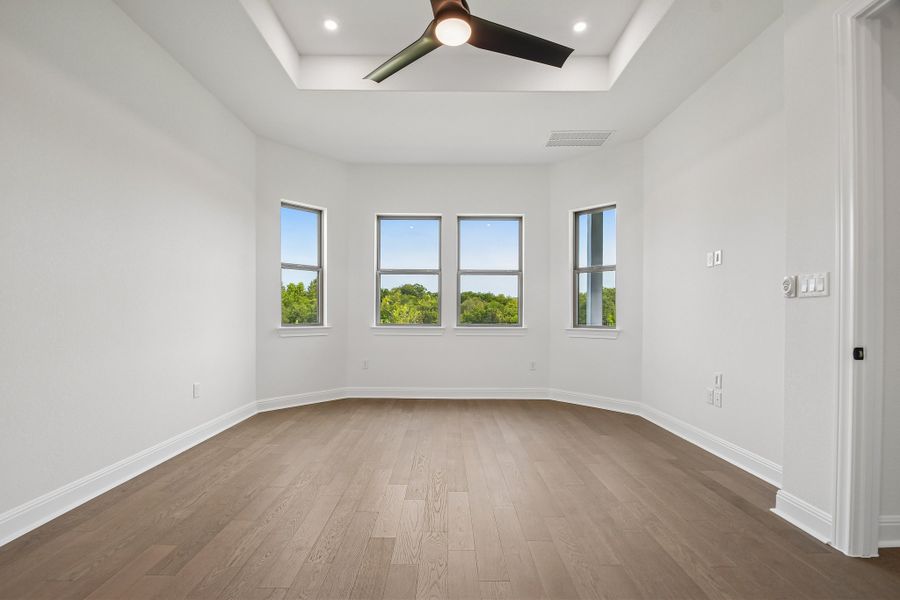 Spacious, unfurnished interior of a new home in Sauls Ranch, Round Rock (Image 18).