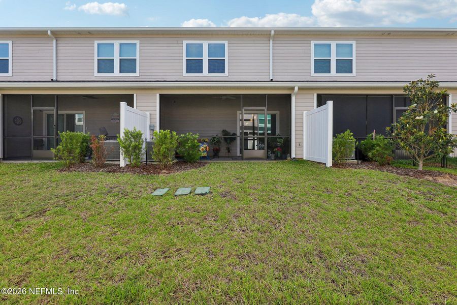 Exterior details and patio area of a home in , Middleburg (Image 3).