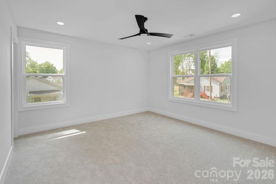 Spacious, unfurnished interior of a new home in , Gastonia (Image 23).