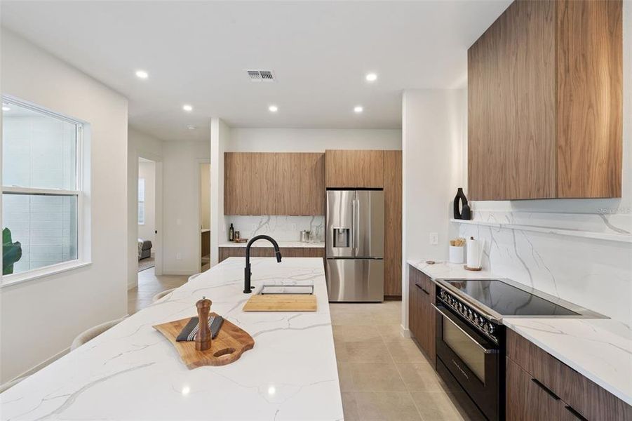 Furnished interior view inside a new home in , Lady Lake (Image 7).