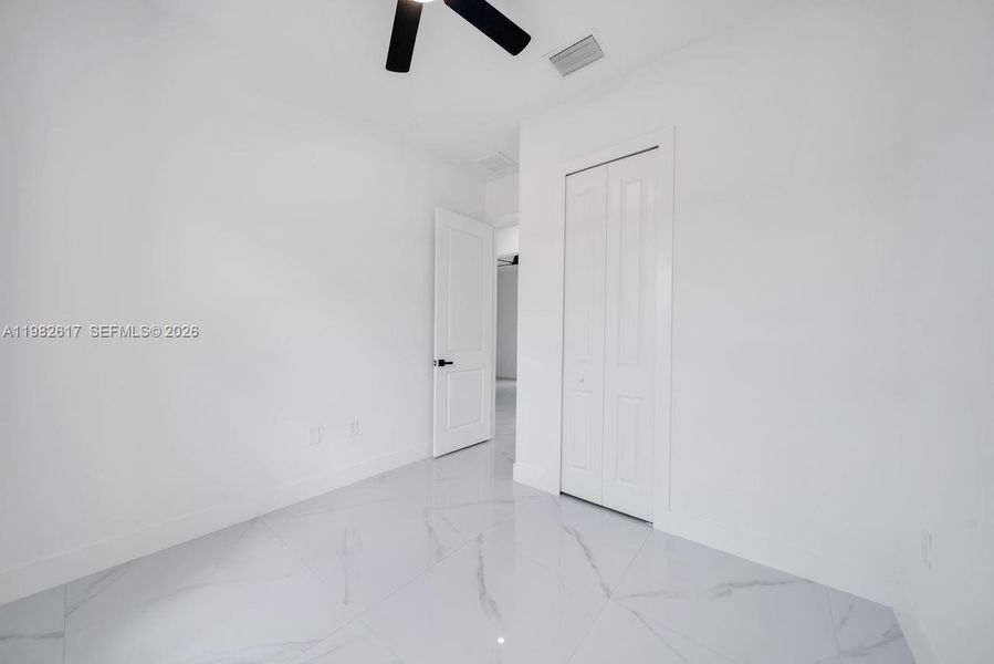 Spacious, unfurnished interior of a new home in , Lehigh Acres (Image 27).