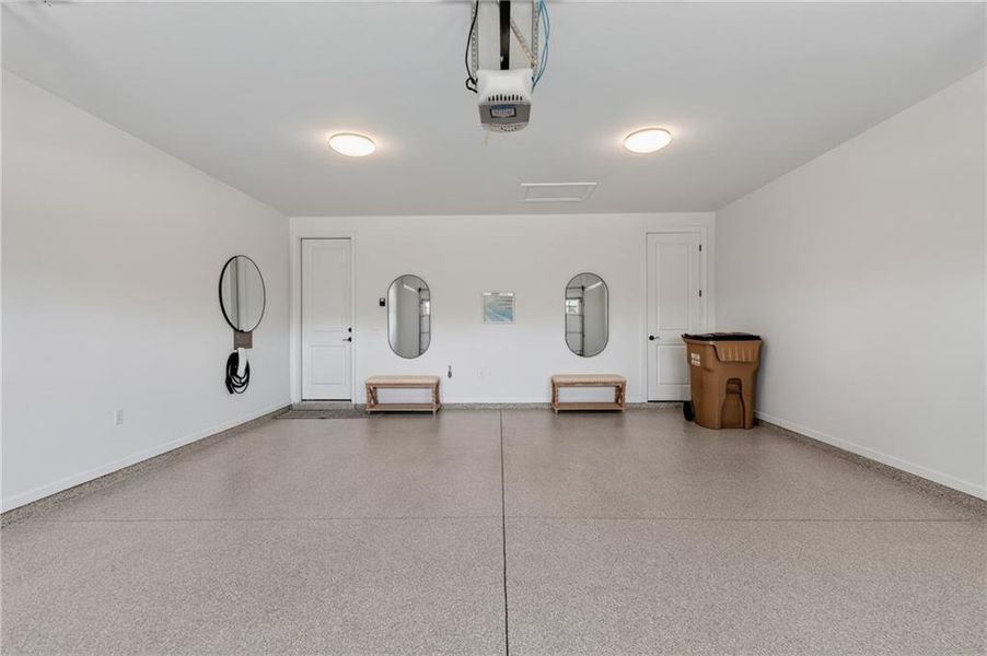 Spacious, unfurnished interior of a new home in , Hoschton (Image 12).