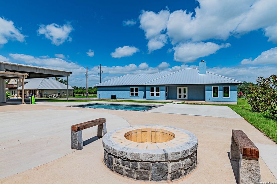 Community amenities in , Adkins (Image 91). Community amenities in , Adkins (Image 91).