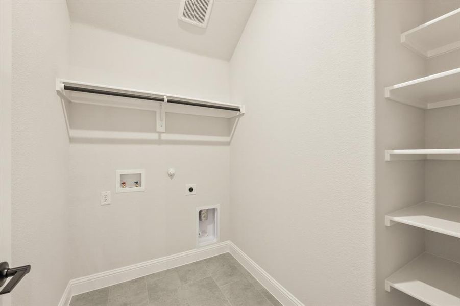 Spacious, unfurnished interior of a new home in Mockingbird Heights Classic 60, Midlothian (Image 14). Spacious, unfurnished interior of a new home in Mockingbird Heights Classic 60, Midlothian (Image 14).