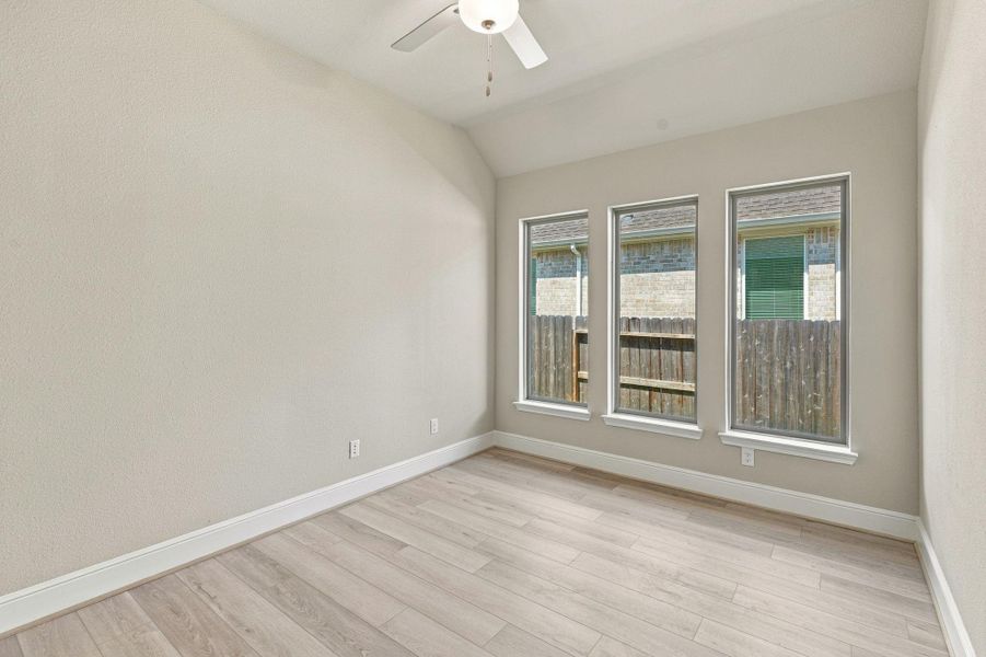 Spacious, unfurnished interior of a new home in Coastal Point, League City (Image 29).