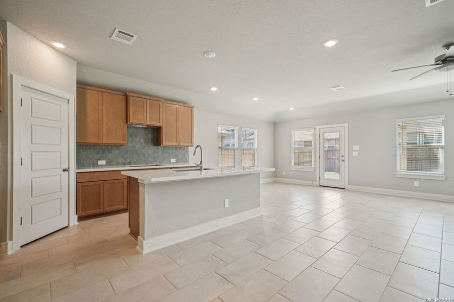 Furnished interior view inside a new home in Estancia Ranch - Classic Series, San Antonio (Image 8).