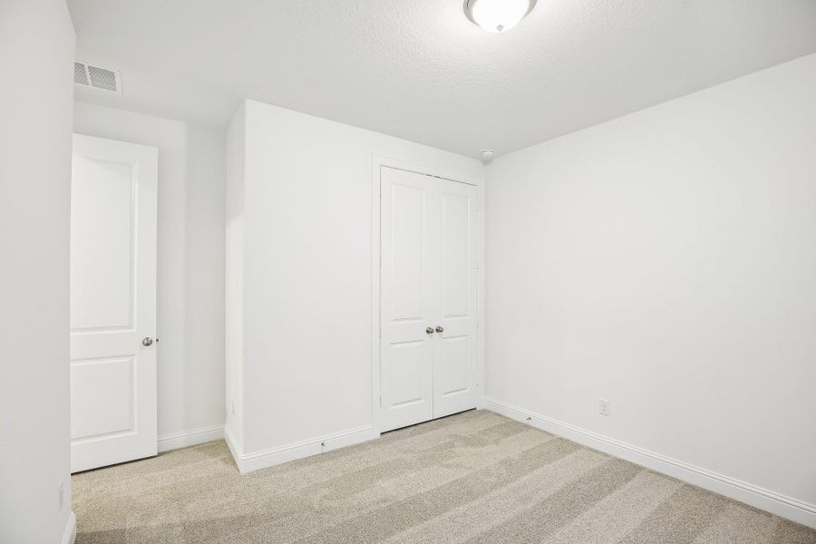 Spacious, unfurnished interior of a new home in Woodhavyn 40', Magnolia (Image 23). Spacious, unfurnished interior of a new home in Woodhavyn 40', Magnolia (Image 23).