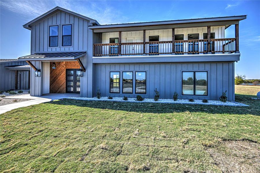 Exterior details and patio area of a home in , Moody (Image 26).