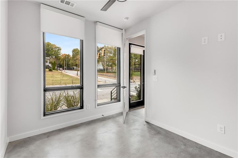 Spacious, unfurnished interior of a new home in Ten 5 Summerhill, Atlanta (Image 16).