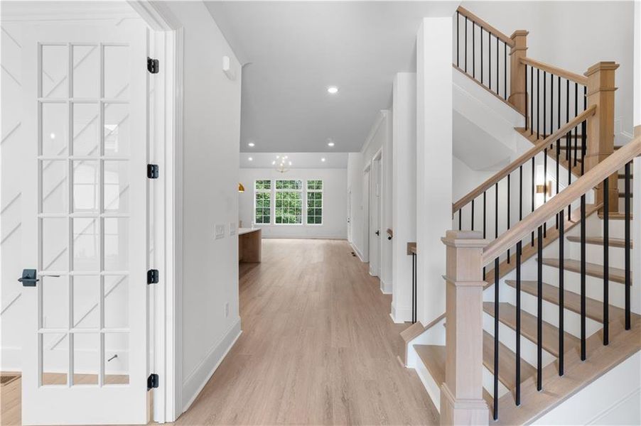 Spacious, unfurnished interior of a new home in Waterside Single Family, Peachtree Corners (Image 61). Spacious, unfurnished interior of a new home in Waterside Single Family, Peachtree Corners (Image 61).