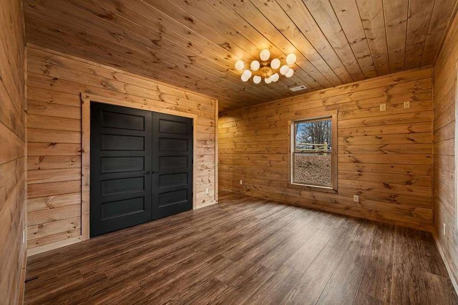 Spacious, unfurnished interior of a new home in , Blue Ridge (Image 27). Spacious, unfurnished interior of a new home in , Blue Ridge (Image 27).