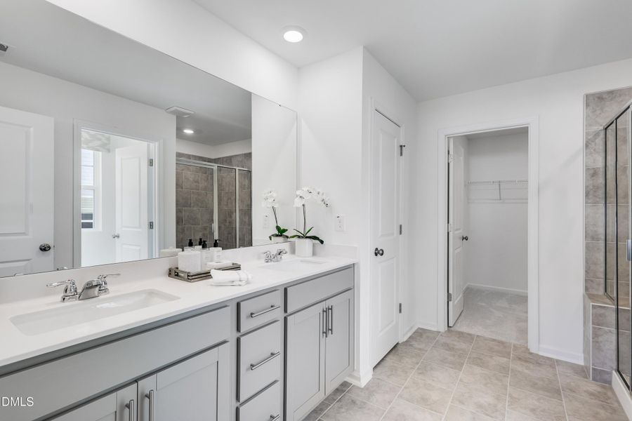 SUN_CaitlinCrossing_Pic_86FishingPier-24