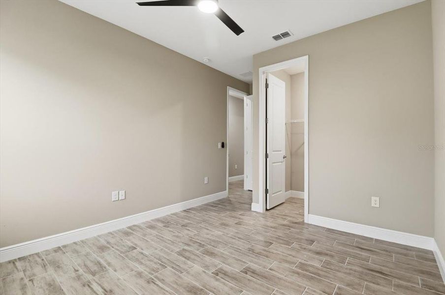 Spacious, unfurnished interior of a new home in , Homosassa (Image 23).