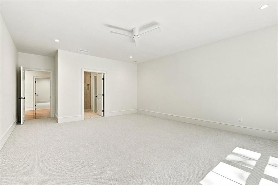 Spacious, unfurnished interior of a new home in , Roswell (Image 79).