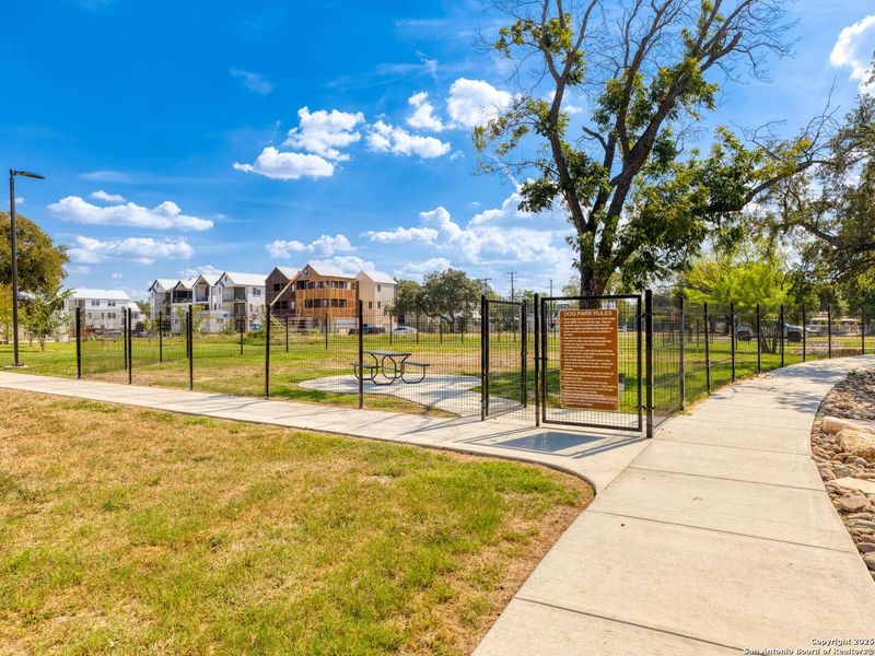 Community amenities in , San Antonio (Image 31). Community amenities in , San Antonio (Image 31).