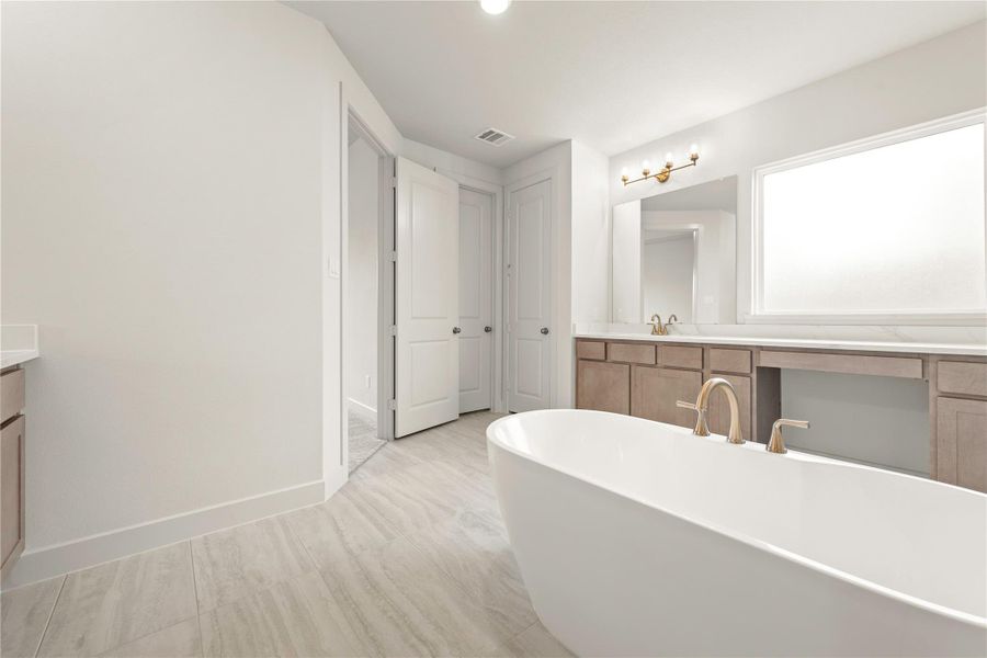 Representative image. Features, selections, and colors may vary.