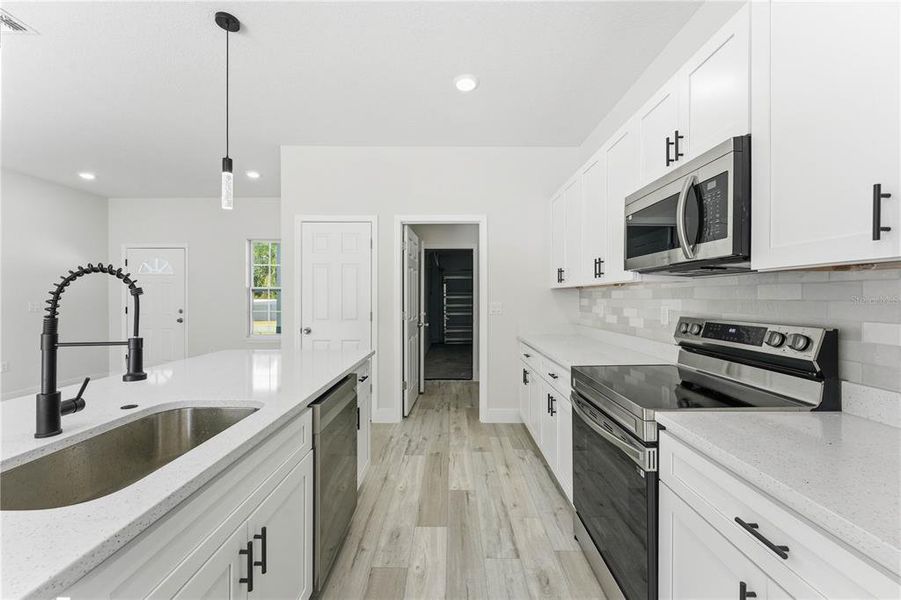 Furnished interior view inside a new home in , Ocala (Image 9).