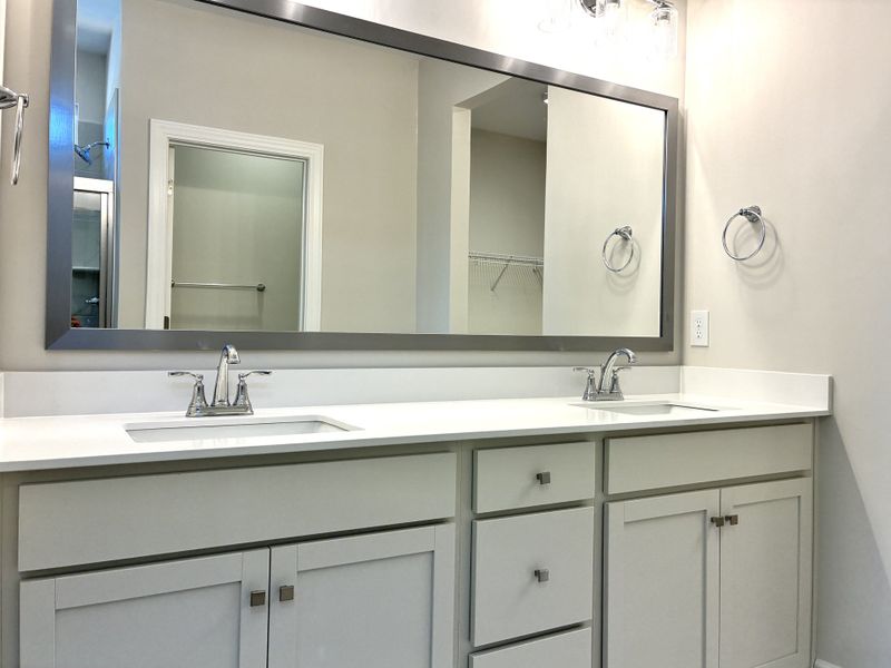 Close-up of interior finishes inside a home in Holly Ridge, Greenville (Image 11). Close-up of interior finishes inside a home in Holly Ridge, Greenville (Image 11).