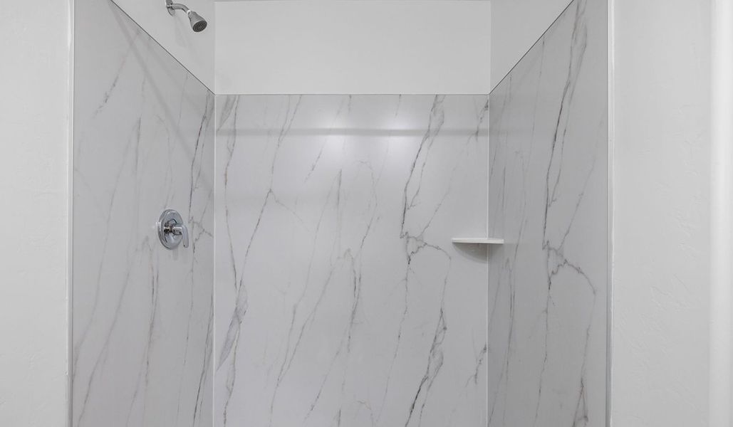 Representative interior finishes for a home built from the Elm - C30E by D.R. Horton in Redford Estates, Tucson (Image 15).