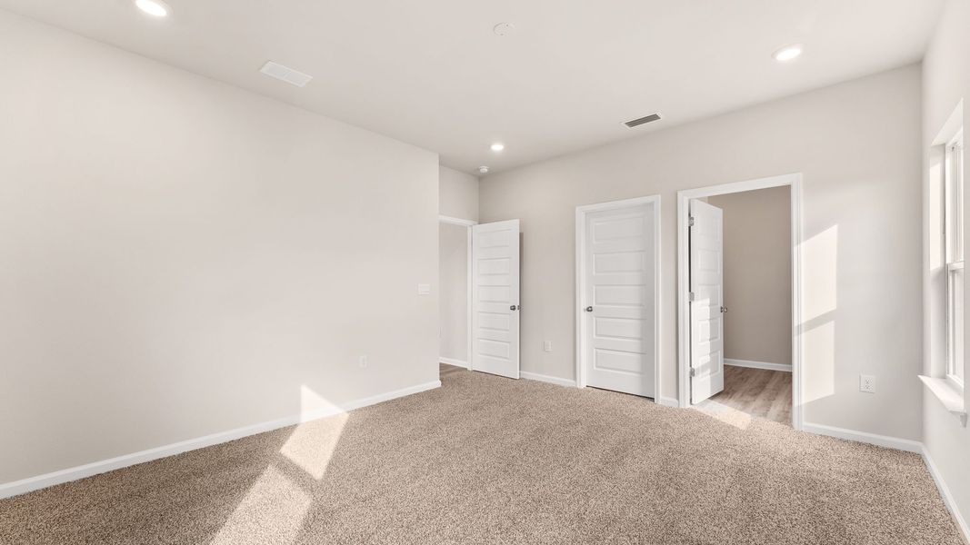 Spacious, unfurnished interior of a new home in Liberty, Panama City (Image 22).