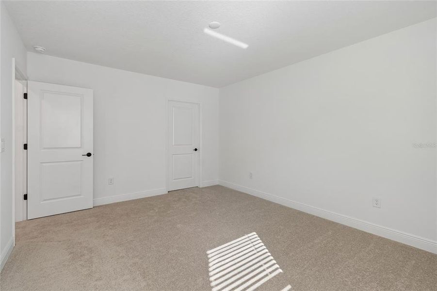 Spacious, unfurnished interior of a new home in SeaFlower, Bradenton (Image 26).