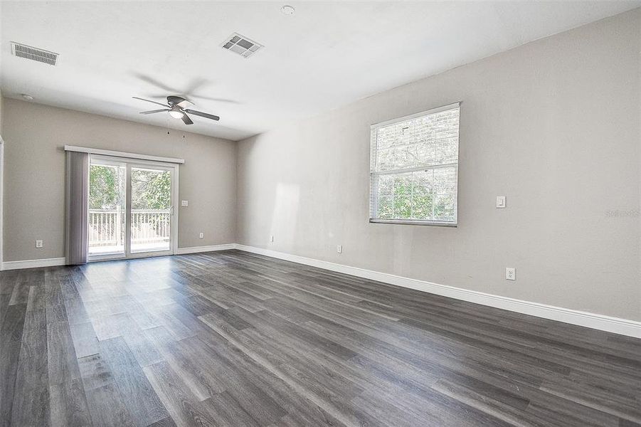 Spacious, unfurnished interior of a new home in , Spring Hill (Image 15).
