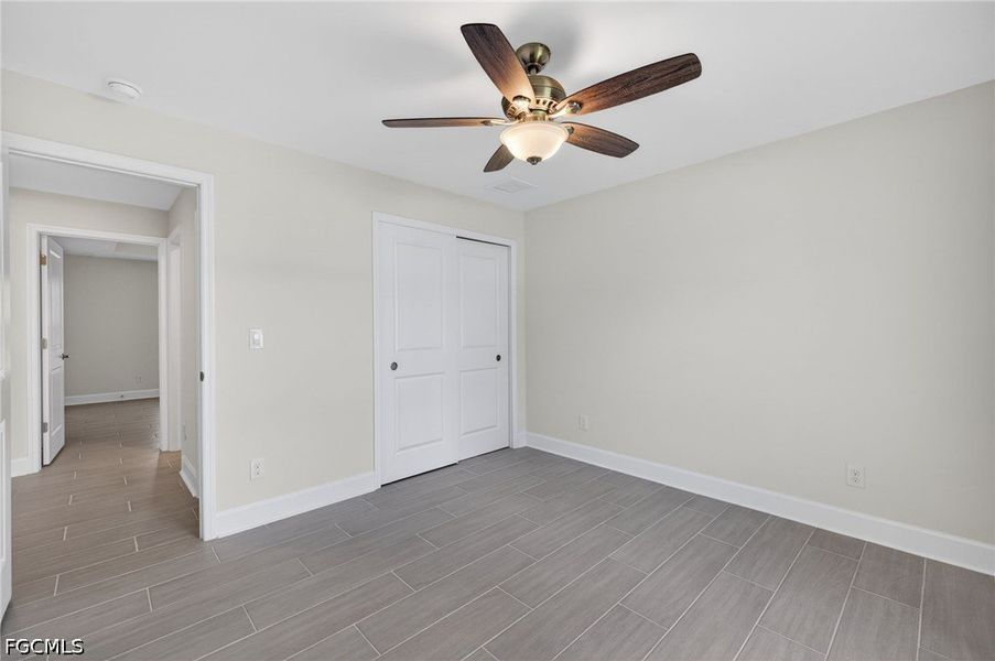 Spacious, unfurnished interior of a new home in Cape Coral, Cape Coral (Image 29).