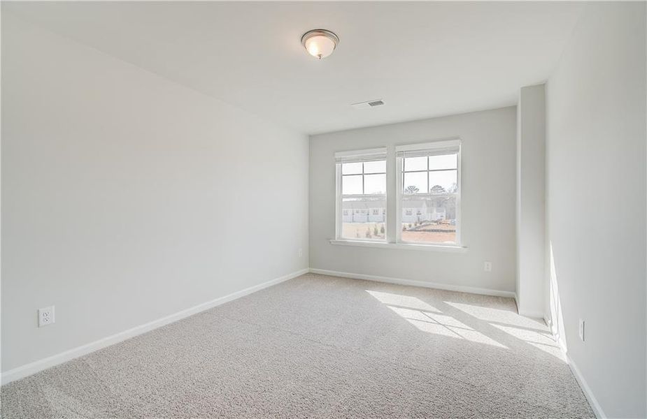 Spacious, unfurnished interior of a new home in Bowers Farm, McDonough (Image 15).