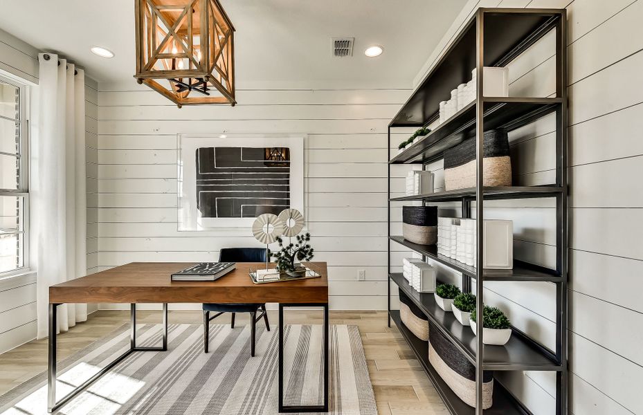 Representative furnished interior of a home built from the Palisade by Pulte Homes in Anna Town Square, Anna (Image 33).