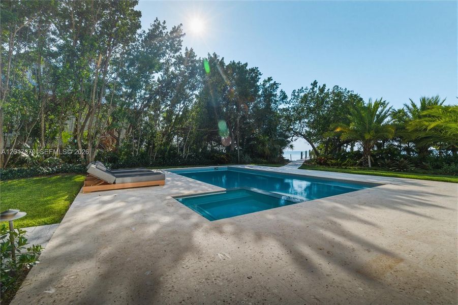 Community amenities in , Islamorada, Village of Islands (Image 79).