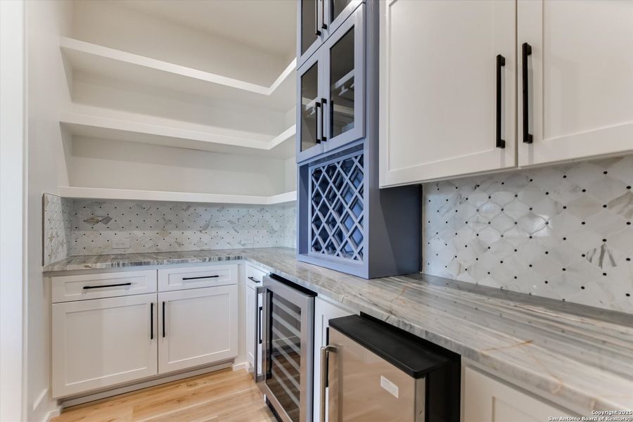 Furnished interior view inside a new home in , Kingsland (Image 12).