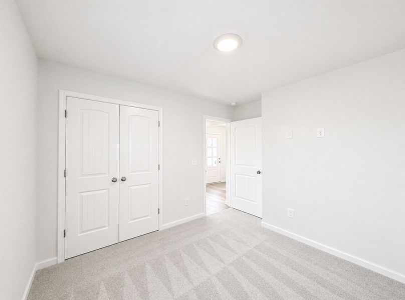 Spacious, unfurnished interior of a new home in Wheatfield, Shelbyville (Image 20).