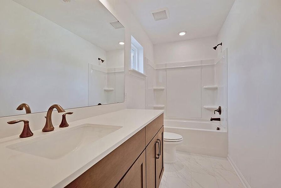 Furnished interior view inside a new home in , Ravenel (Image 4).