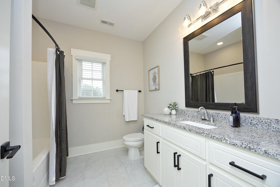 37FullBath 37FullBath