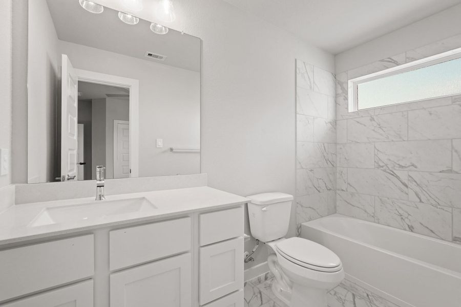 Furnished interior view inside a new home in Briarwood Crossing, Rosenberg (Image 6). Furnished interior view inside a new home in Briarwood Crossing, Rosenberg (Image 6).