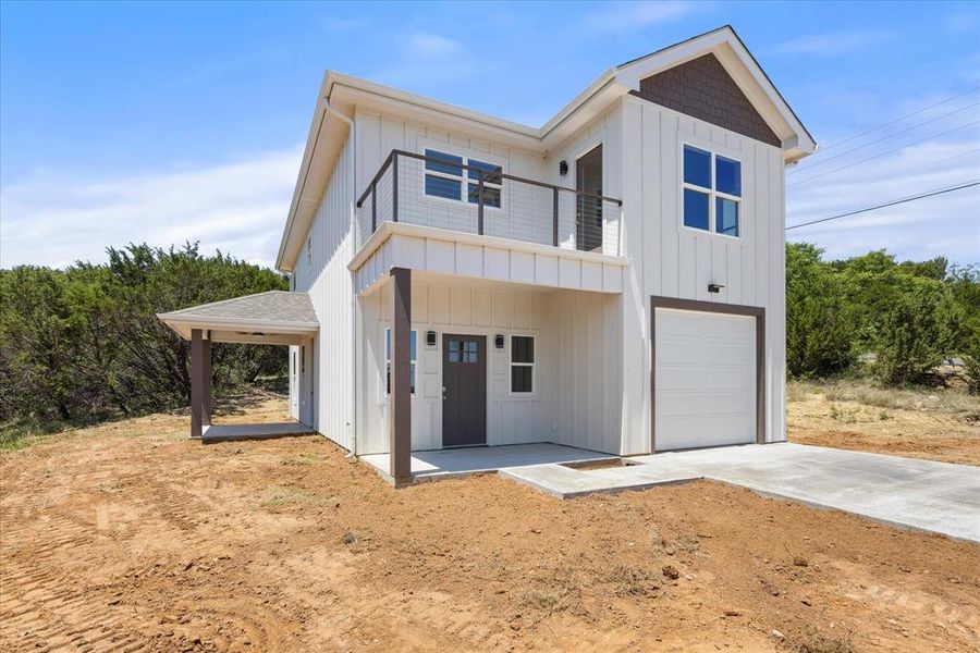 Exterior details and patio area of a home in , Bluff Dale (Image 22).