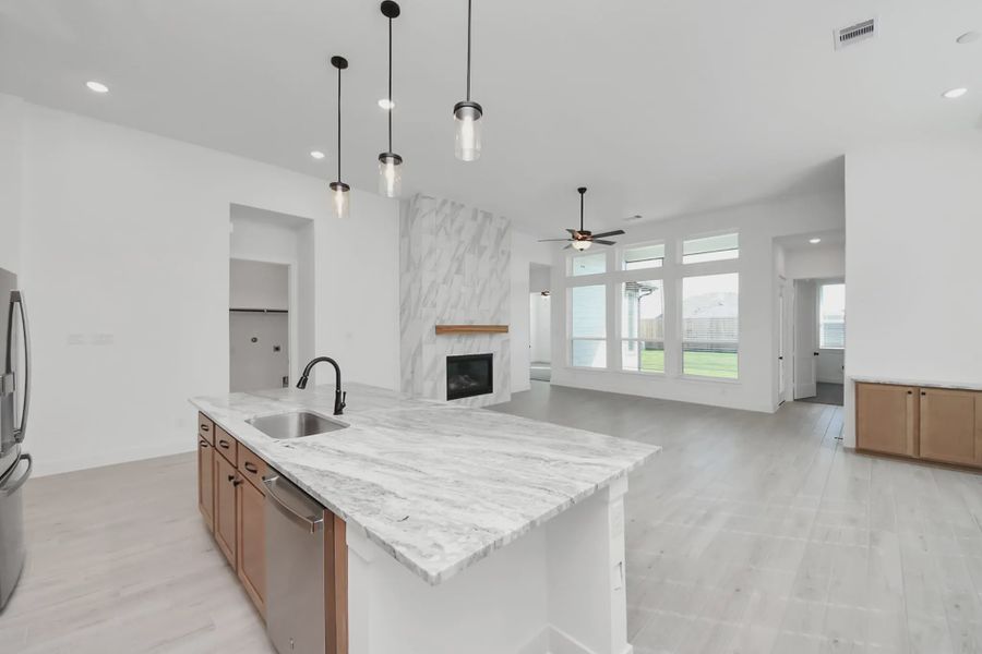 Representative furnished interior of a home built from the Summerton by Chesmar Homes in Meridiana 50's and 60's, Manvel (Image 19).