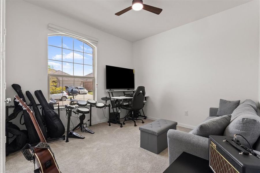 Furnished interior view inside a new home in Bridgewater, Princeton (Image 17).