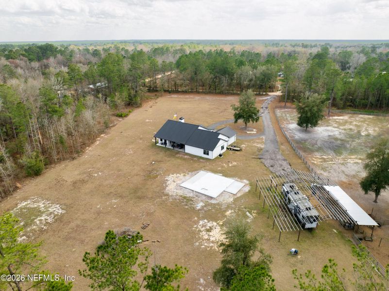 Image 75 of a home in .