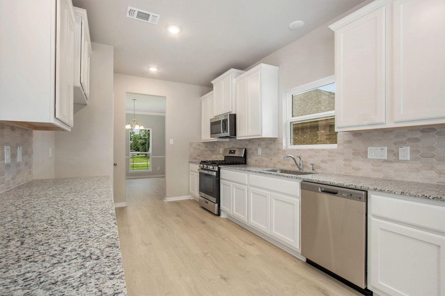 Furnished interior view inside a new home in Columbia Lakes, West Columbia (Image 6).